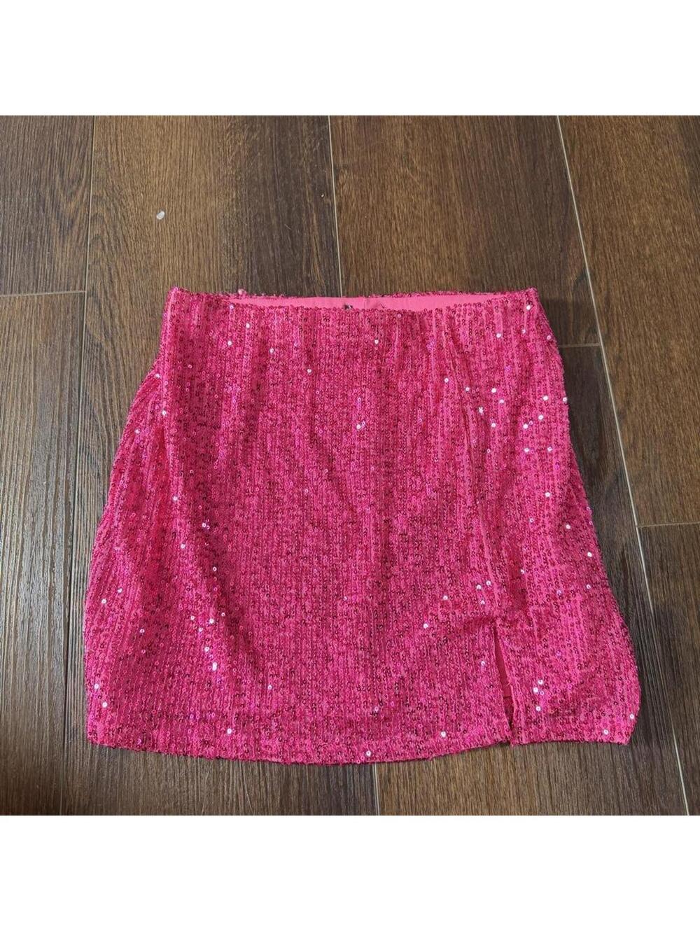 Women's Pink Skirt